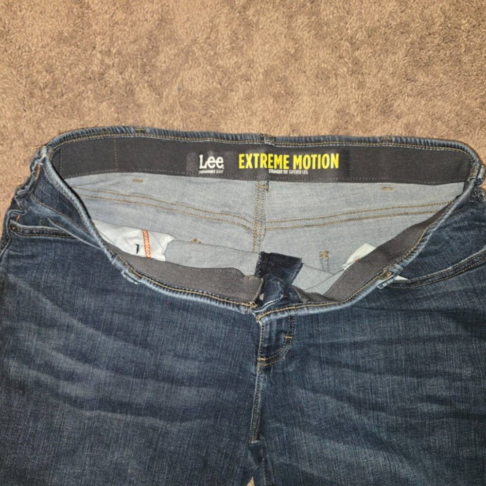 Lee Extreme Motion Jeans Men's 42x30 Denim Blue Regular Fit Straight Leg - Picture 3 of 9